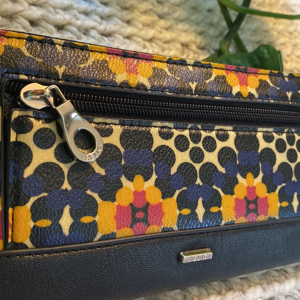 RELIC WALLET 😍 - Picture 3 of 6